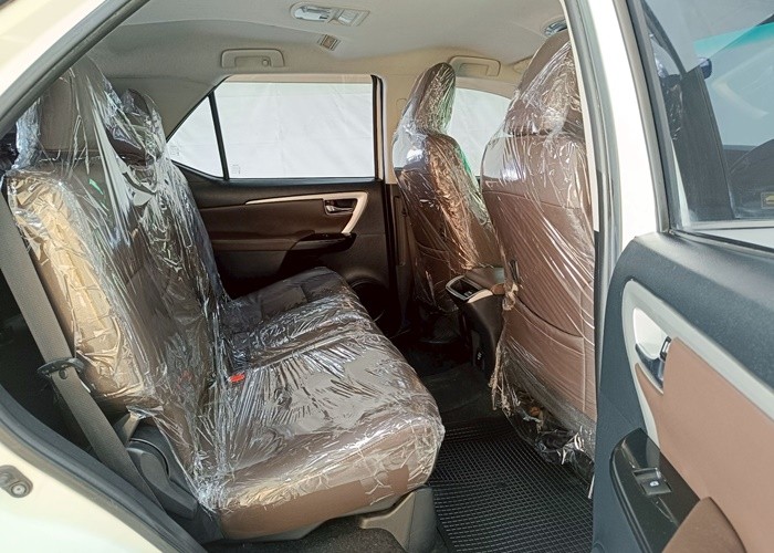 Used 5
                    TOYOTA
                     for Sale Image