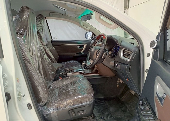 Used 5
                    TOYOTA
                     for Sale Image