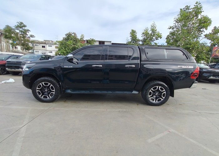 Used 5
                    TOYOTA
                     for Sale Image