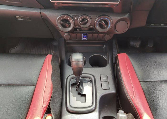 Used 10
                    TOYOTA
                     for Sale Image