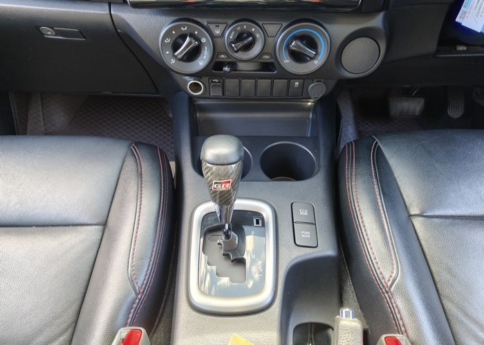 Used 8
                    TOYOTA
                     for Sale Image
