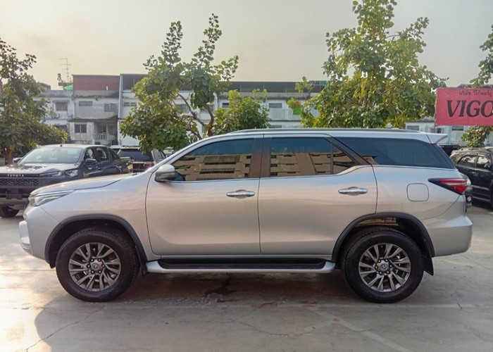 Used 12
                    TOYOTA
                     for Sale Image