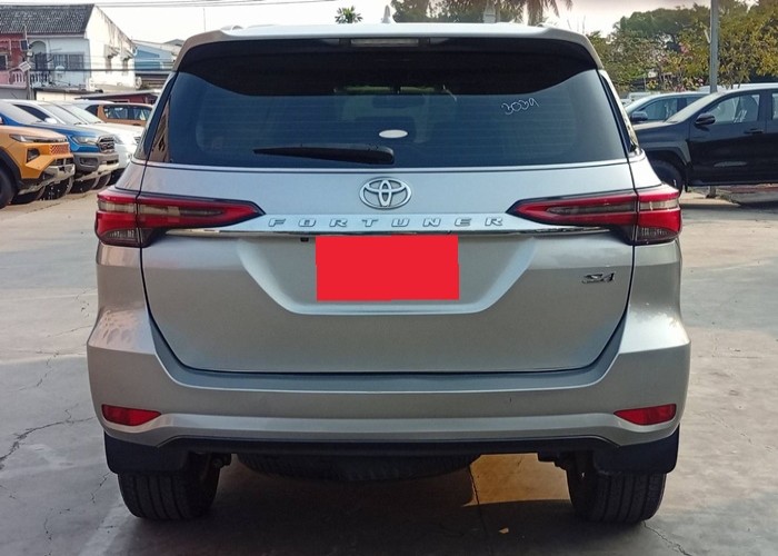 Used 12
                    TOYOTA
                     for Sale Image