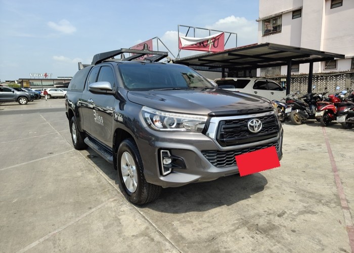 Used 5
                    TOYOTA
                     for Sale Image
