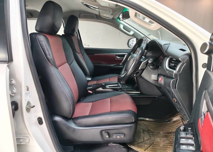 Used 6
                    TOYOTA
                     for Sale Image