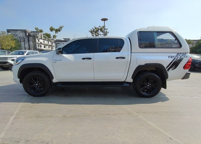 Used 5
                    TOYOTA
                     for Sale Image