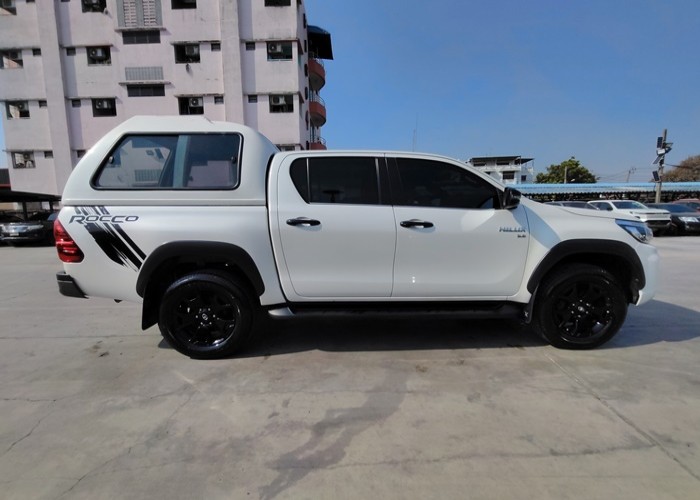 Used 5
                    TOYOTA
                     for Sale Image
