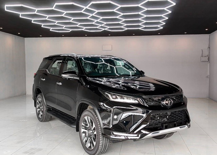 Used 5
                    TOYOTA
                     for Sale Image