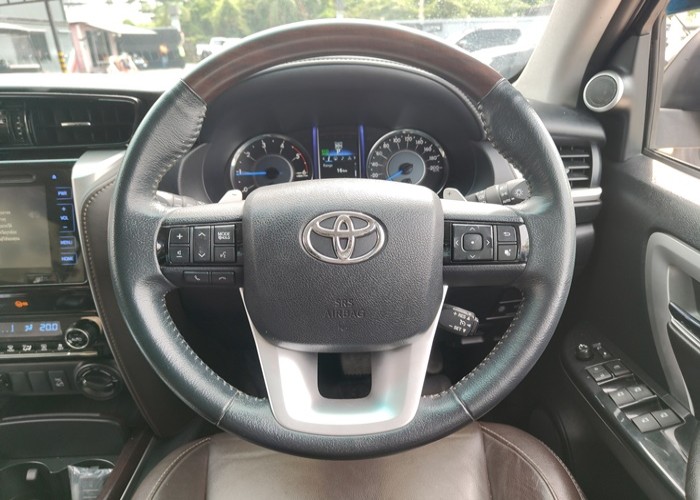 Used 1
                    TOYOTA
                     for Sale Image