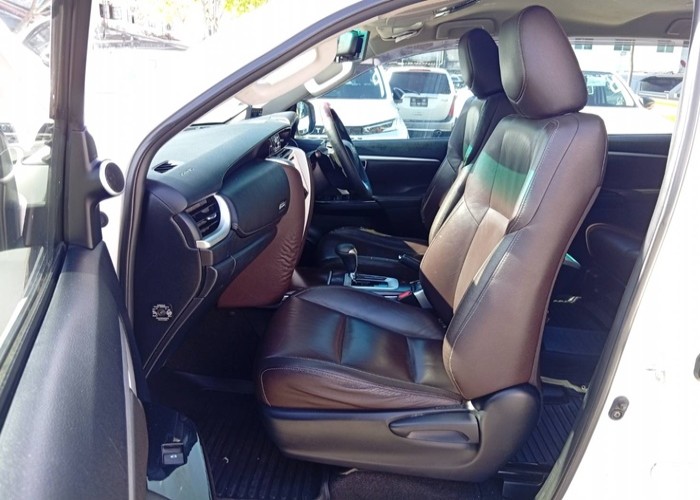 Used 12
                    TOYOTA
                     for Sale Image