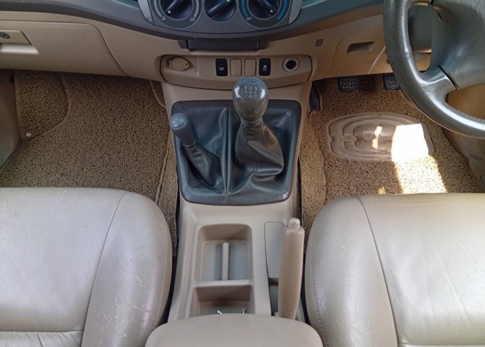 Used 5
                    TOYOTA
                     for Sale Image