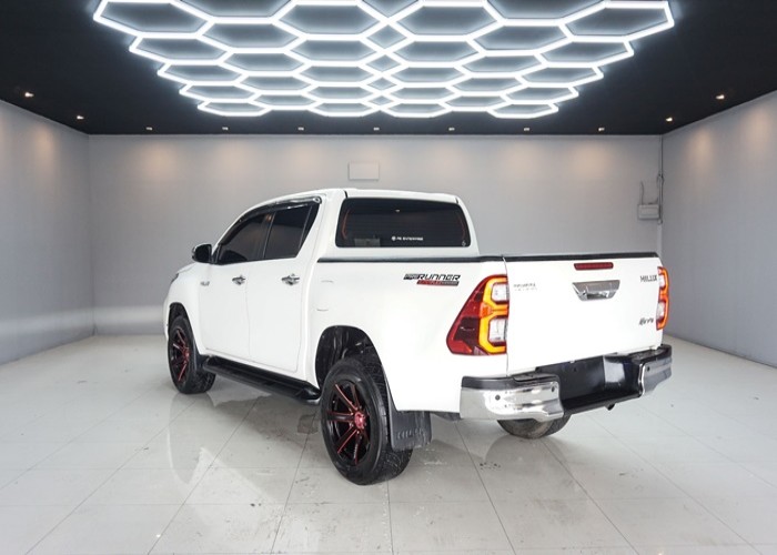 Used 7
                    TOYOTA
                     for Sale Image