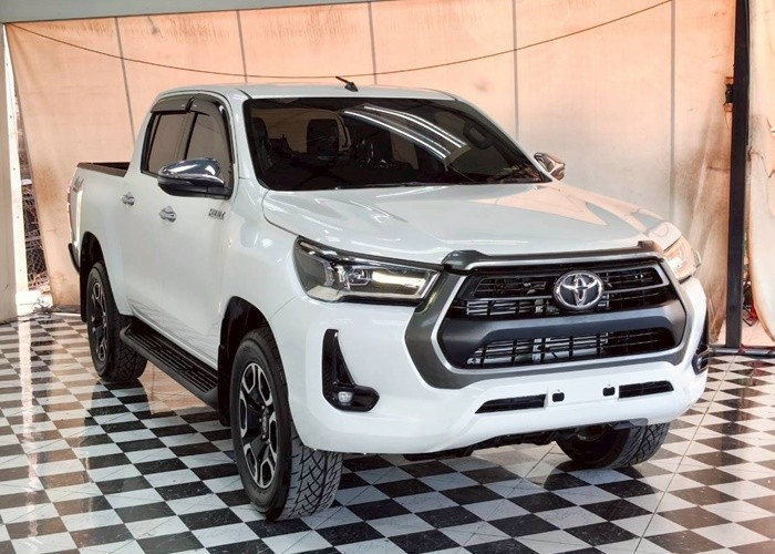 Used 10
                    TOYOTA
                     for Sale Image