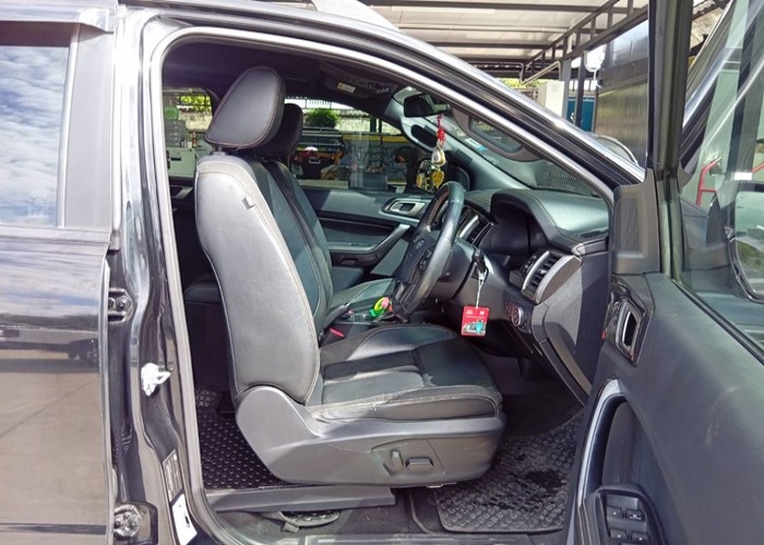 Used 6
                    FORD
                     for Sale Image