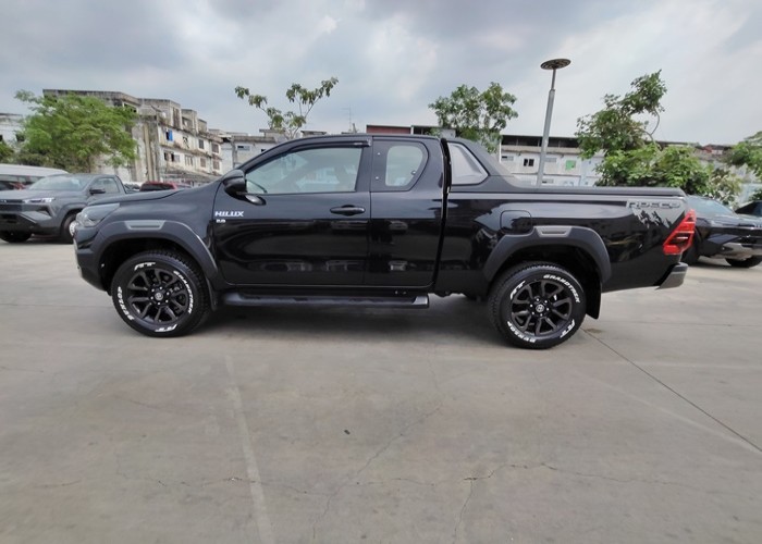 Used 5
                    TOYOTA
                     for Sale Image