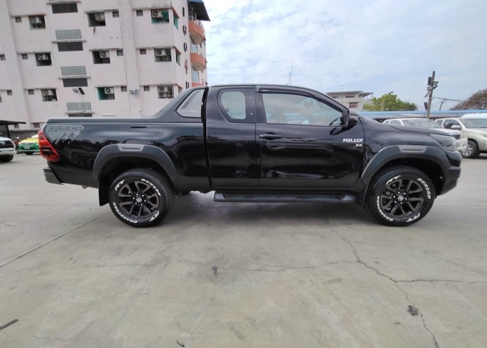 Used 5
                    TOYOTA
                     for Sale Image