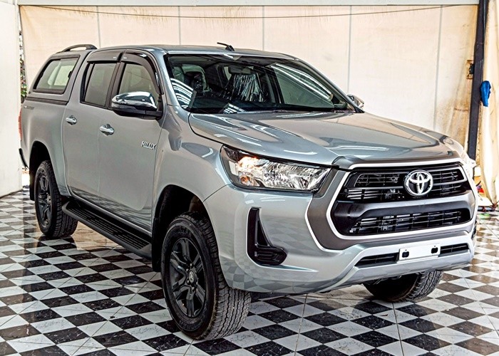 Used 12
                    TOYOTA
                     for Sale Image