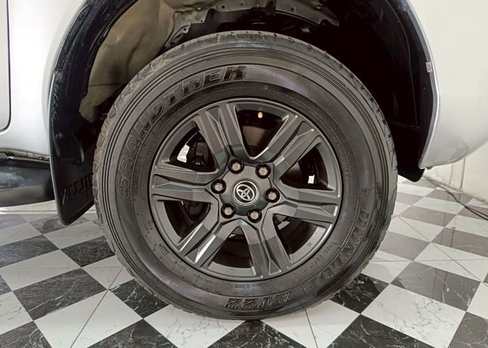 Used 12
                    TOYOTA
                     for Sale Image