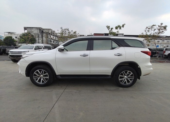 Used 7
                    TOYOTA
                     for Sale Image