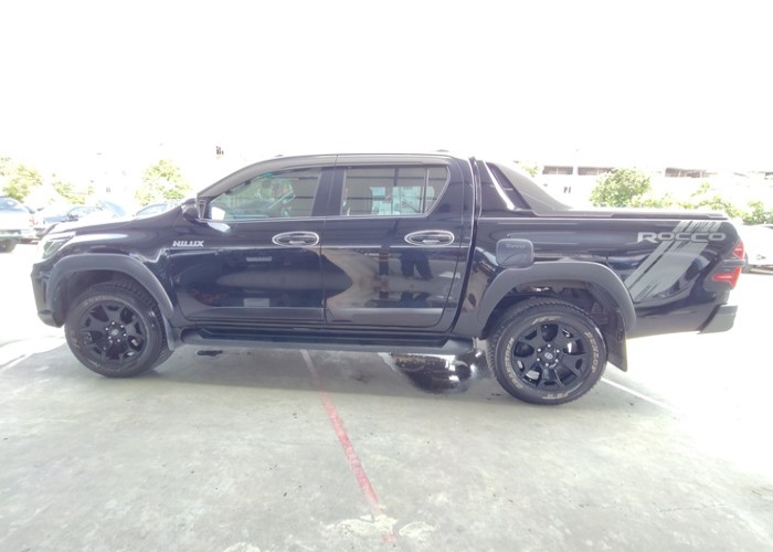 Used 4
                    TOYOTA
                     for Sale Image