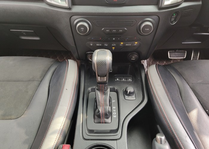 Used 9
                    FORD
                     for Sale Image