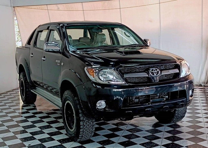 Used 11
                    TOYOTA
                     for Sale Image