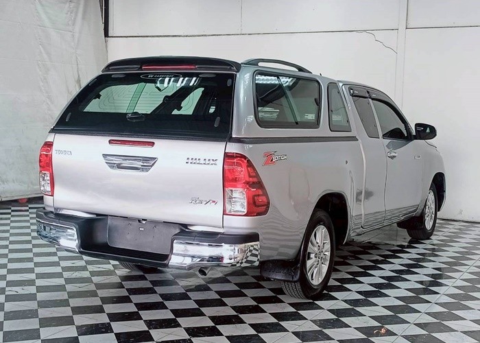 Used 6
                    TOYOTA
                     for Sale Image