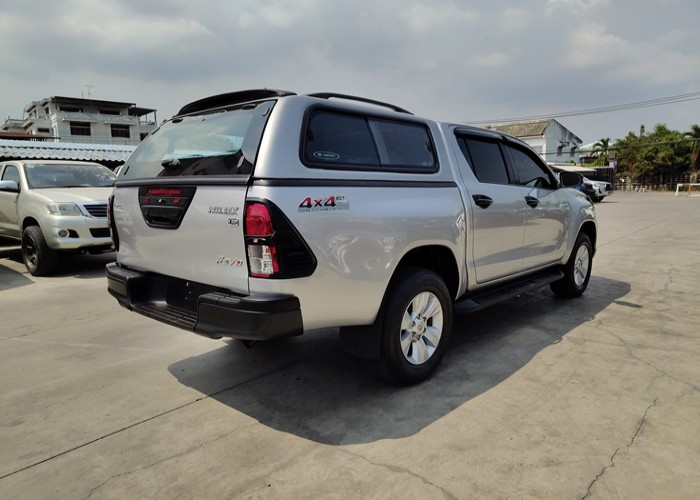 Used 12
                    TOYOTA
                     for Sale Image