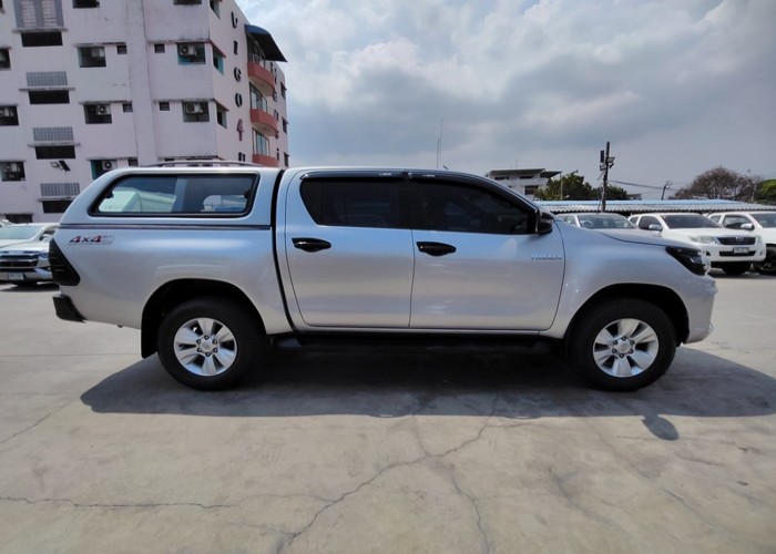 Used 12
                    TOYOTA
                     for Sale Image