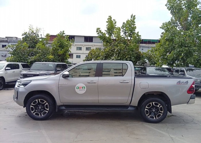 Used 9
                    TOYOTA
                     for Sale Image
