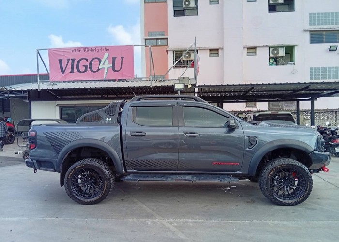 Used 12
                    FORD
                     for Sale Image