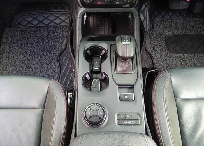 Used 12
                    FORD
                     for Sale Image