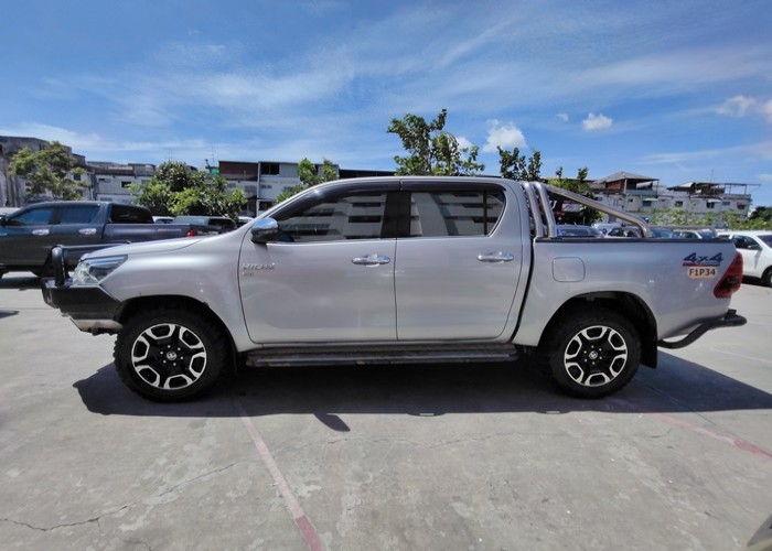 Used 4
                    TOYOTA
                     for Sale Image