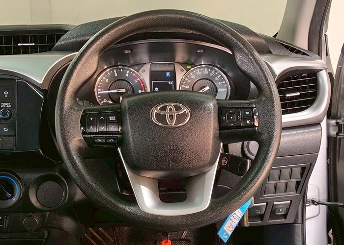 Used 7
                    TOYOTA
                     for Sale Image