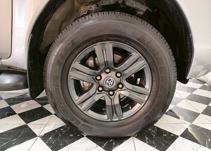Used 7
                    TOYOTA
                     for Sale Image
