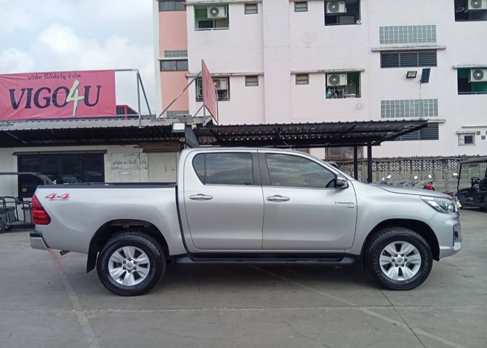 Used 12
                    TOYOTA
                     for Sale Image