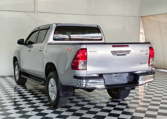 Used 12
                    TOYOTA
                     for Sale Image