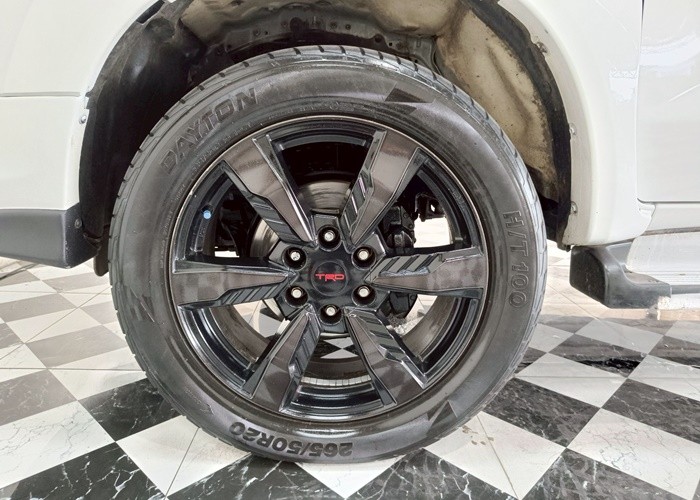 Used 6
                    TOYOTA
                     for Sale Image