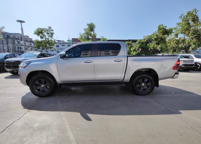 Used 10
                    TOYOTA
                     for Sale Image