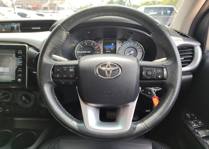 Used 8
                    TOYOTA
                     for Sale Image
