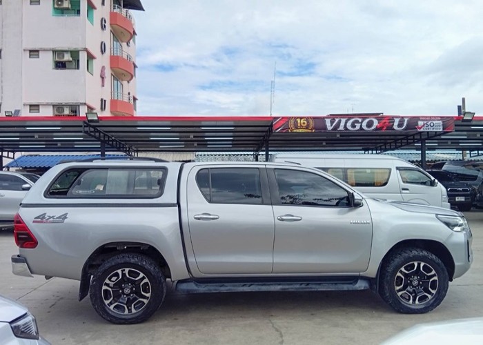 Used 7
                    TOYOTA
                     for Sale Image