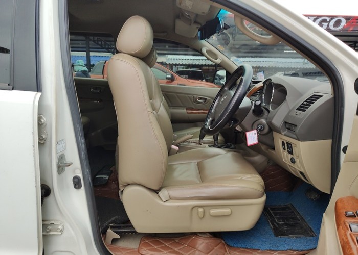 Used 8
                    TOYOTA
                     for Sale Image
