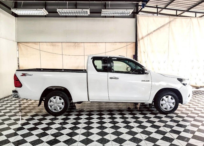 Used 11
                    TOYOTA
                     for Sale Image