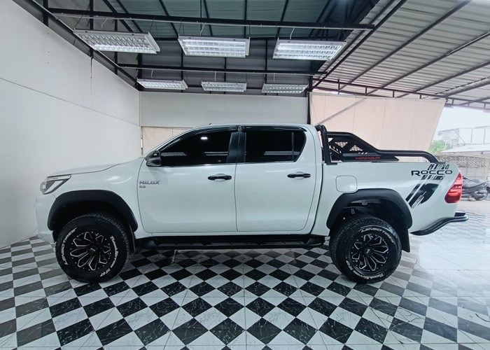 Used 4
                    TOYOTA
                     for Sale Image