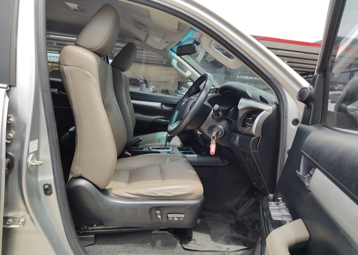 Used 12
                    TOYOTA
                     for Sale Image
