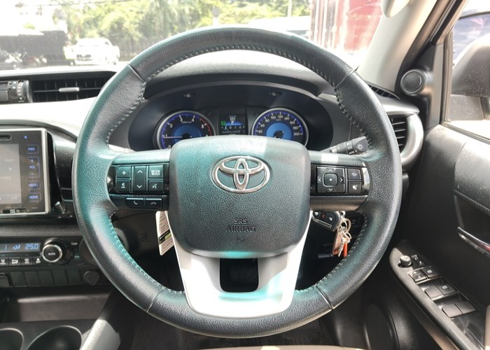 Used 12
                    TOYOTA
                     for Sale Image
