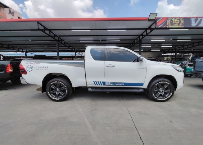 Used 8
                    TOYOTA
                     for Sale Image