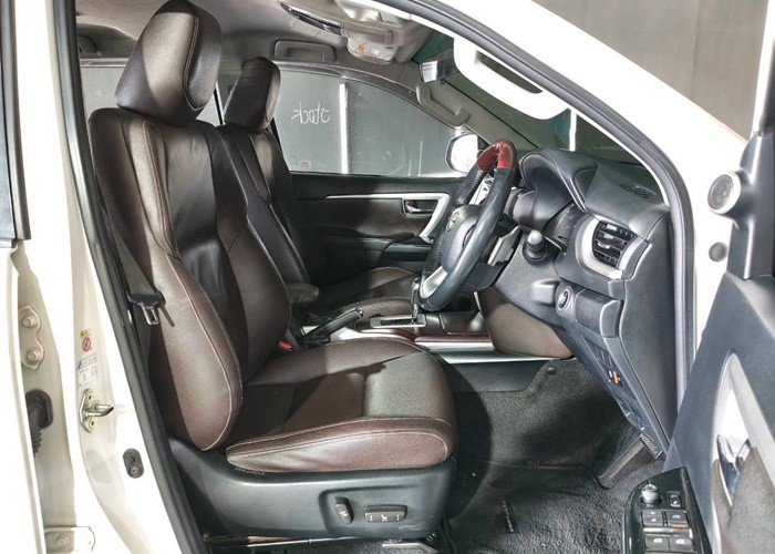 Used 4
                    TOYOTA
                     for Sale Image
