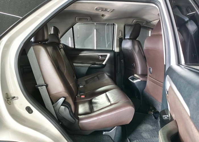 Used 4
                    TOYOTA
                     for Sale Image