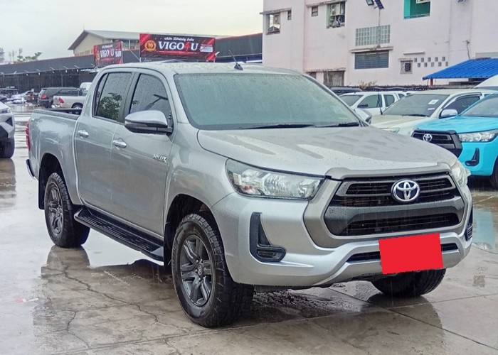 Used 12
                    TOYOTA
                     for Sale Image